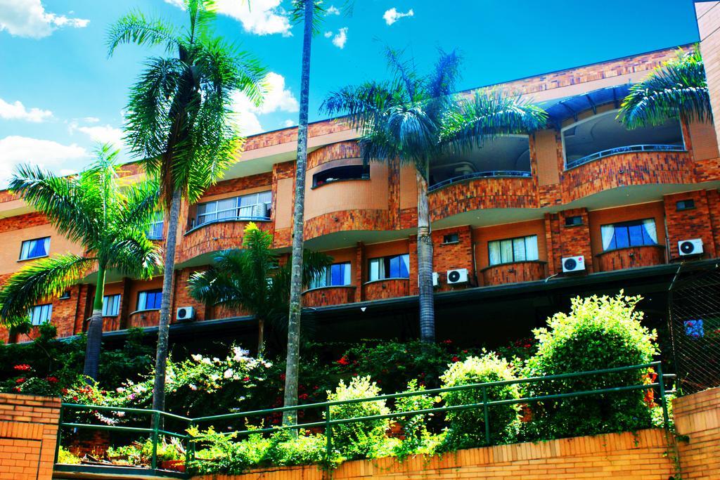 بوكارامانغا Hotel Palmera Real المظهر الخارجي الصورة